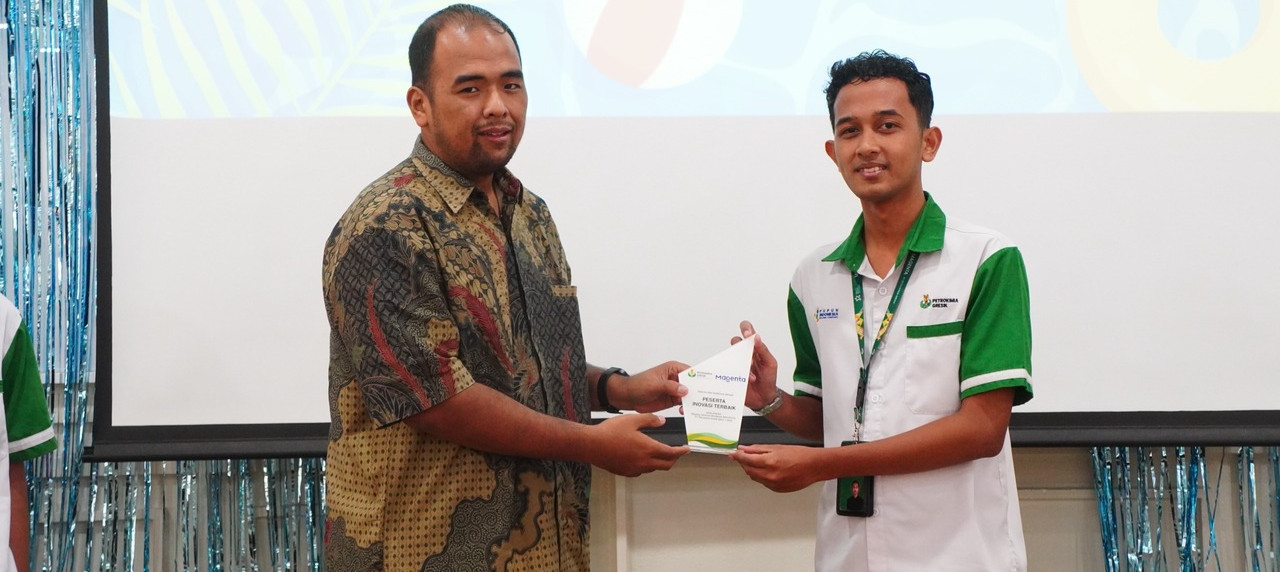 Mahasiswa MR UISI meraih Penghargaan Inovasi Terbaik pada penutupan Program MAGENTA PT Petrokimia
