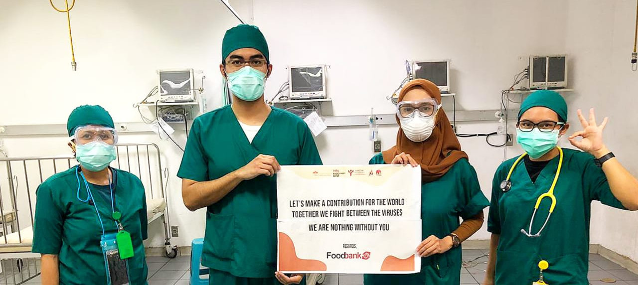 Donasi uang tunai ke PPDS Residen RSUD Dr Soetomo Surabaya oleh prodi Manajemen