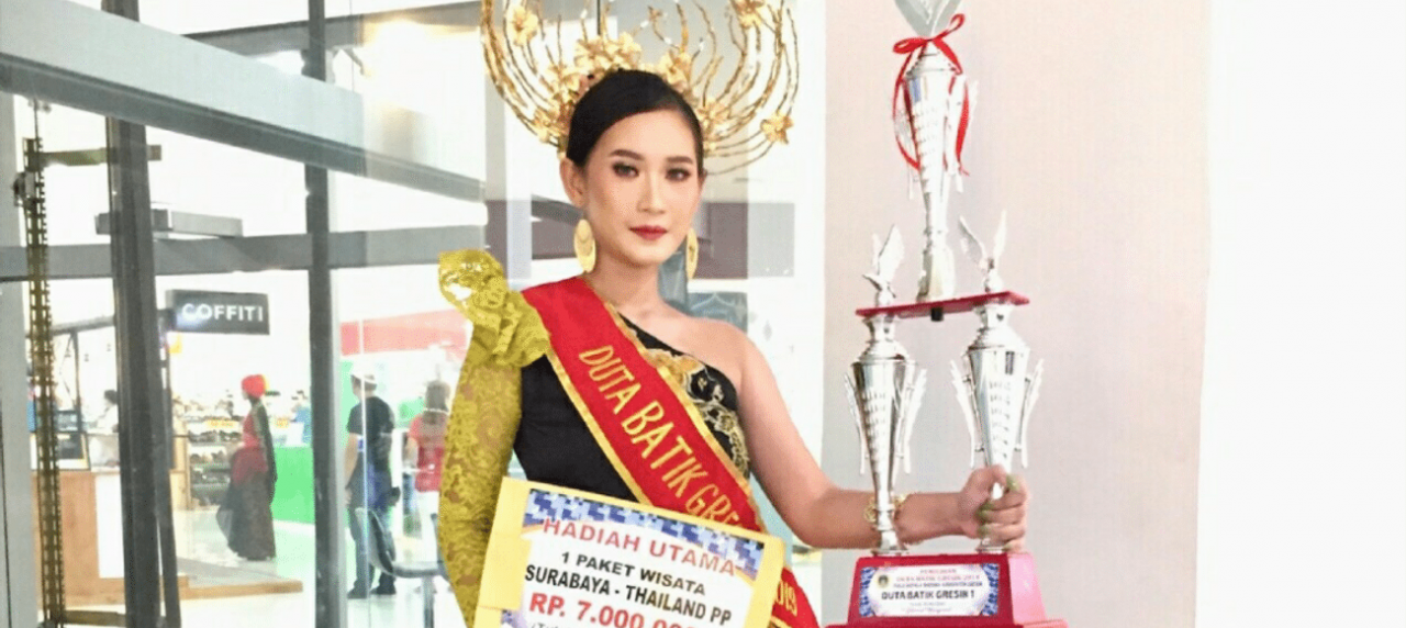 Belia Natasyafira Ananta model muda sabet gelar duta batik gresik 2019