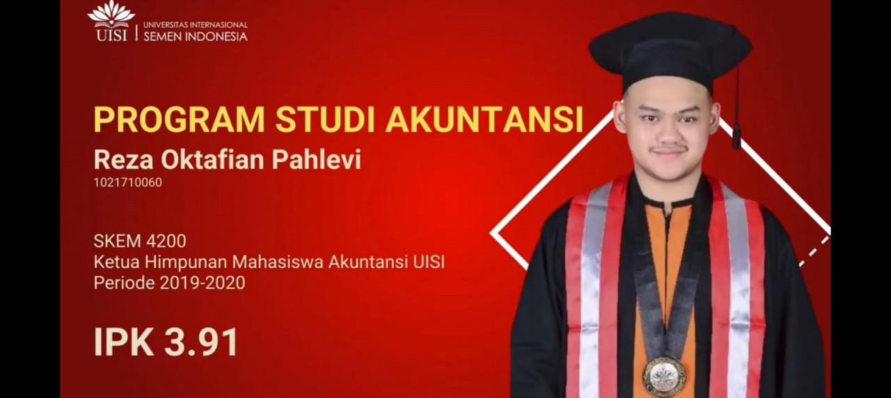 momen ketika Reza Oktafian Pahlevi meraih IPK tertinggi Program Studi Akuntansi