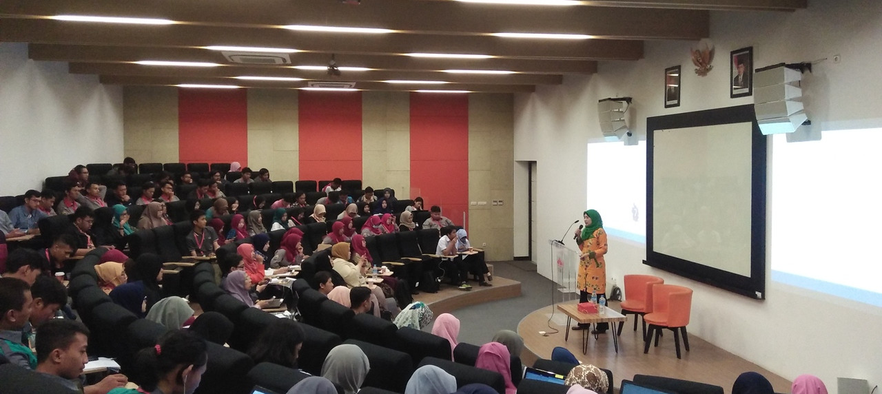 Antusiasme peserta Workshop Jurnal Internasional bersama Dr. Eng. Siti Machmudah, ST.,M.Eng.,
