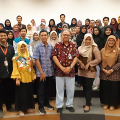 Seluruh peserta PKM, NUDC dan MAWAPRES UISI beserta para petinggi UISI di Auditorium Kampus B Seluruh peserta PKM, NUDC dan MAWAPRES UISI beserta para petinggi UISI di Auditorium Kampus B