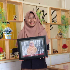 Potret Dewi Annisa Yakin, S.T. Potret Dewi Annisa Yakin, S.T.