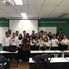 Sesi belajar mengajar di Rajamangala University of Technology Krungthep oleh Dosen Manajemen UISI Sesi belajar mengajar di Rajamangala University of Technology Krungthep oleh Dosen Manajemen UISI