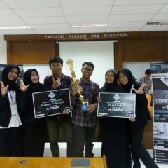 Mahasiswa Teknik Logistik UISI meraih juara 1 dan juara favorit pada ajang LCC 2018 di IPB Mahasiswa Teknik Logistik UISI meraih juara 1 dan juara favorit pada ajang LCC 2018 di IPB