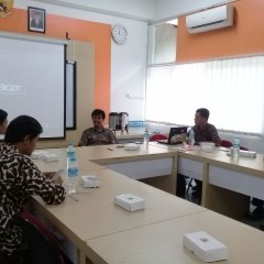 Forum Group Discussion dengan pembicara dari Universitas Syiah Kuala Dr. Ir. Abdullah, M.Sc Forum Group Discussion dengan pembicara dari Universitas Syiah Kuala Dr. Ir. Abdullah, M.Sc