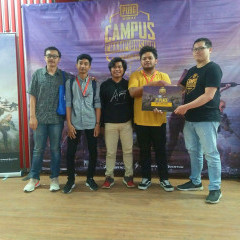 Tim PROTOTYPE yang menduduki posisi teratas dengan skor 2265 siap melaju ke tingkat nasional. Tim PROTOTYPE yang menduduki posisi teratas dengan skor 2265 siap melaju ke tingkat nasional.