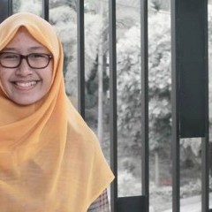 Dewi Annisa Yakin Dewi Annisa Yakin