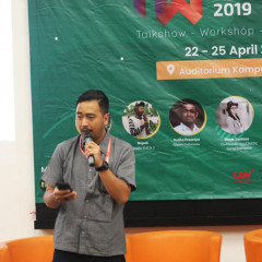 Armando Wonua sedang memaparkan materinya Armando Wonua sedang memaparkan materinya