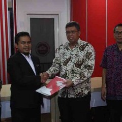 Visitasi Akreditasi oleh para asesor untuk 8 departemen di 3 kampus UISI.