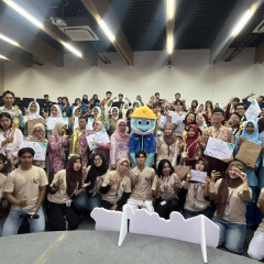 Peserta dan panitia dalam rangkaian kegiatan Logistichamp 2026