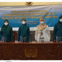 Potret berlangsungnya pelatihan kewirausahaan bersama POKJA II TP PKK di Kabupaten Gresik Potret berlangsungnya pelatihan kewirausahaan bersama POKJA II TP PKK di Kabupaten Gresik