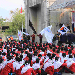 Parade Organisasi Mahasiwa UISI dalam rangkaian acara penutupan IO-CHAMPS 2018. Parade Organisasi Mahasiwa UISI dalam rangkaian acara penutupan IO-CHAMPS 2018.