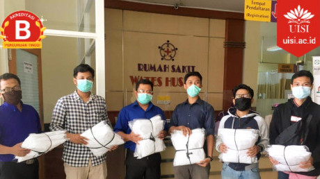 Pendistribusian 30 Unit Hazmat kepada Rumah Sakit Wates Husada Balongpanggang, Gresik