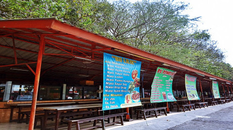 Pujasera Wisma Djendral Ahmad Yani Pujasera Wisma Djendral Ahmad Yani