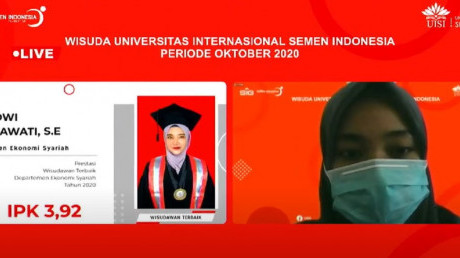 Elly Dwi Rahmawati, Peraih Predikat Wisudawan Terbaik Ekonomi Syariah 2020 Elly Dwi Rahmawati, Peraih Predikat Wisudawan Terbaik Ekonomi Syariah 2020