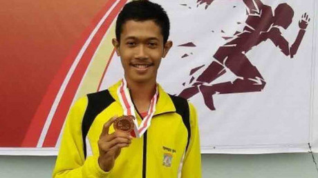 Figur seorang atlet lari sekaligus mahasiswa UISI yang dibanggakan. Figur seorang atlet lari sekaligus mahasiswa UISI yang dibanggakan.