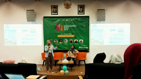 Sosok Pradina Anugrahaeni seorang Policy Analyst of Ministry of Finance & LPDP awardee Sosok Pradina Anugrahaeni seorang Policy Analyst of Ministry of Finance & LPDP awardee
