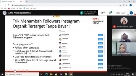 Alfina, S.M., M.M. saat menjelaskan bagaimana cara menambah followers di Instagram