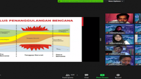 Suasana pada saat pemberian materi kepada mahasiswa baru berlangsung Suasana pada saat pemberian materi kepada mahasiswa baru berlangsung