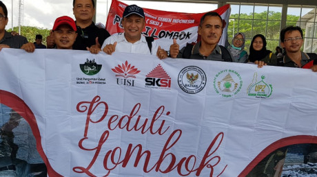 Para relawan Peduli Lombok